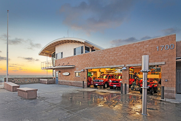 Life Guard Tower,  Del Mar, CA